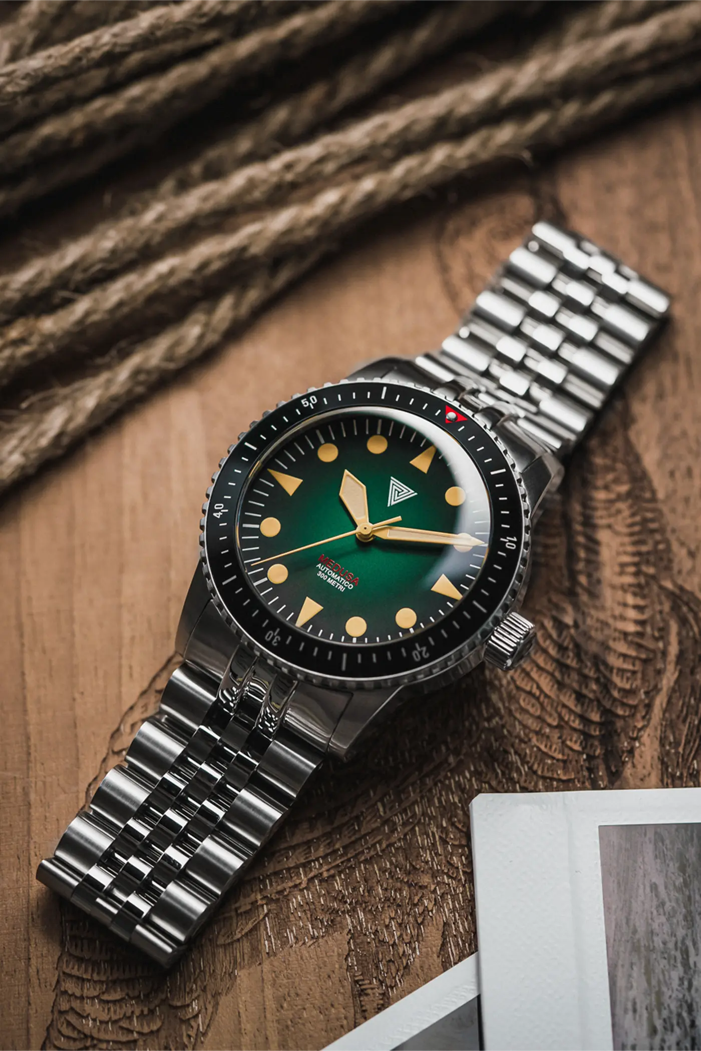 Vertigo Medusa Green