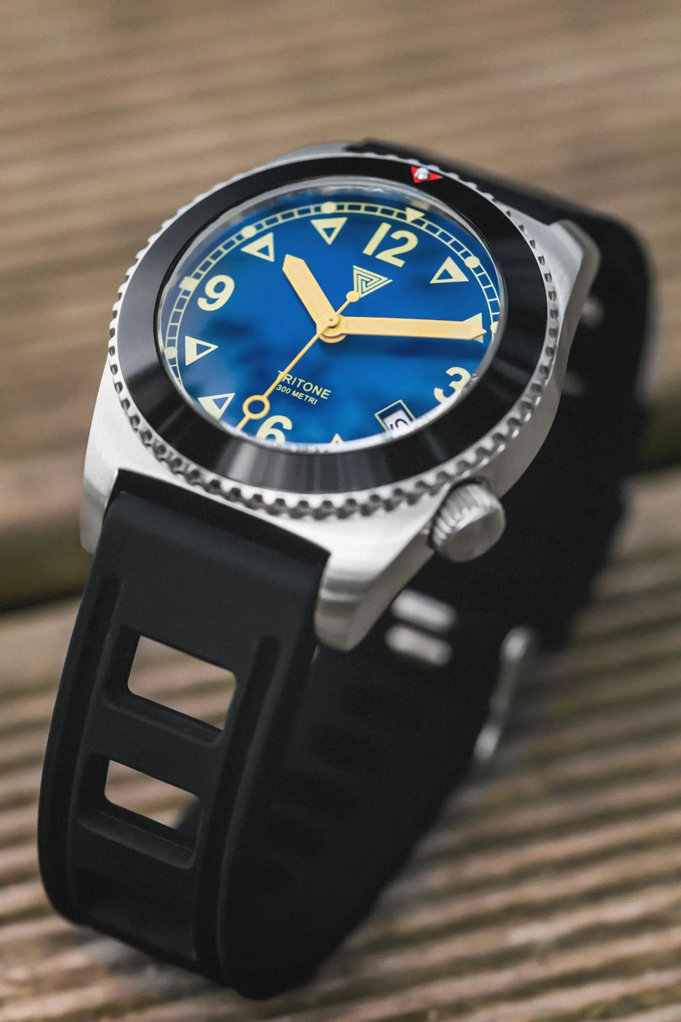 Vertigo Tritone Blue