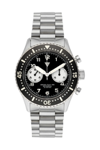 Orologio Vertigo Pilot One V2 reverse panda cronografo vista frontale con bracciale in acciaio e quadrante nero stile pilot automatico