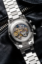 Orologio Vertigo Pilot One V2 reverse panda cronografo automatico con fondello a vista e movimento meccanico in acciaio